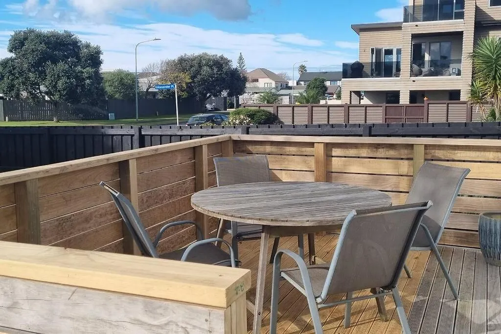 Ultimate Family Holiday - Pet Friendly! Papamoa Holiday home